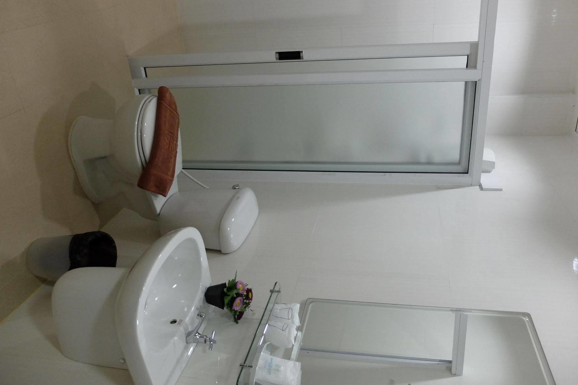 Tawanwarn Hotel Krabi town Esterno foto